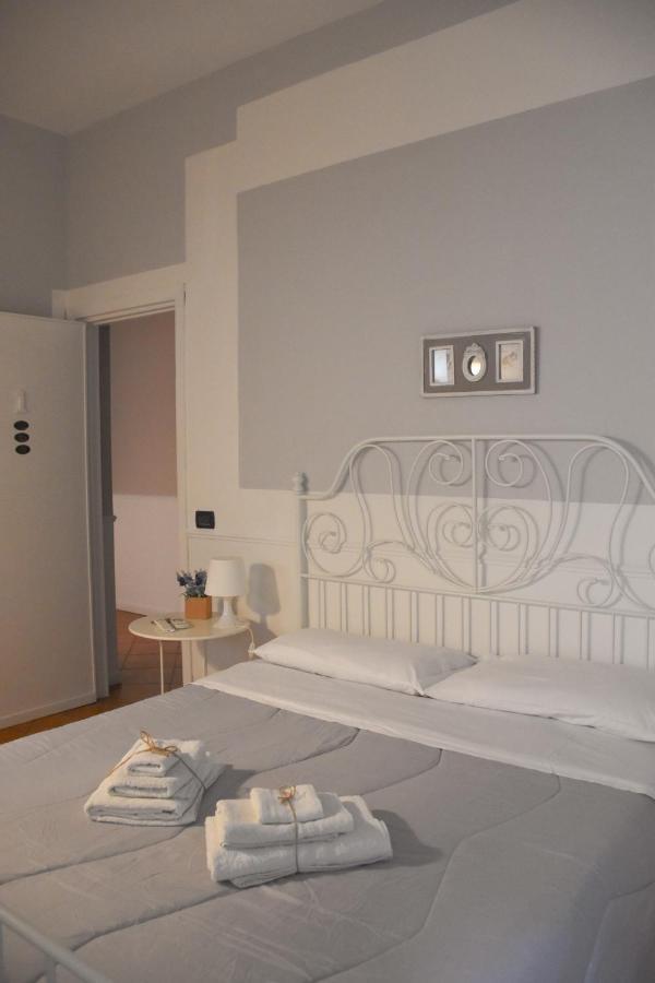 Dimora San Domenico Bed and Breakfast Palermo Eksteriør billede